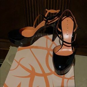 FINAL SALE New Via Spiga Daffodil Black Patent 8.5